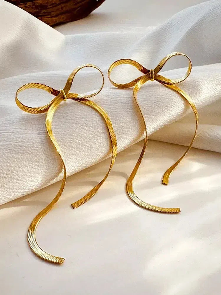 Strik oorbellen - Vrouwelijke en elegante uitstraling