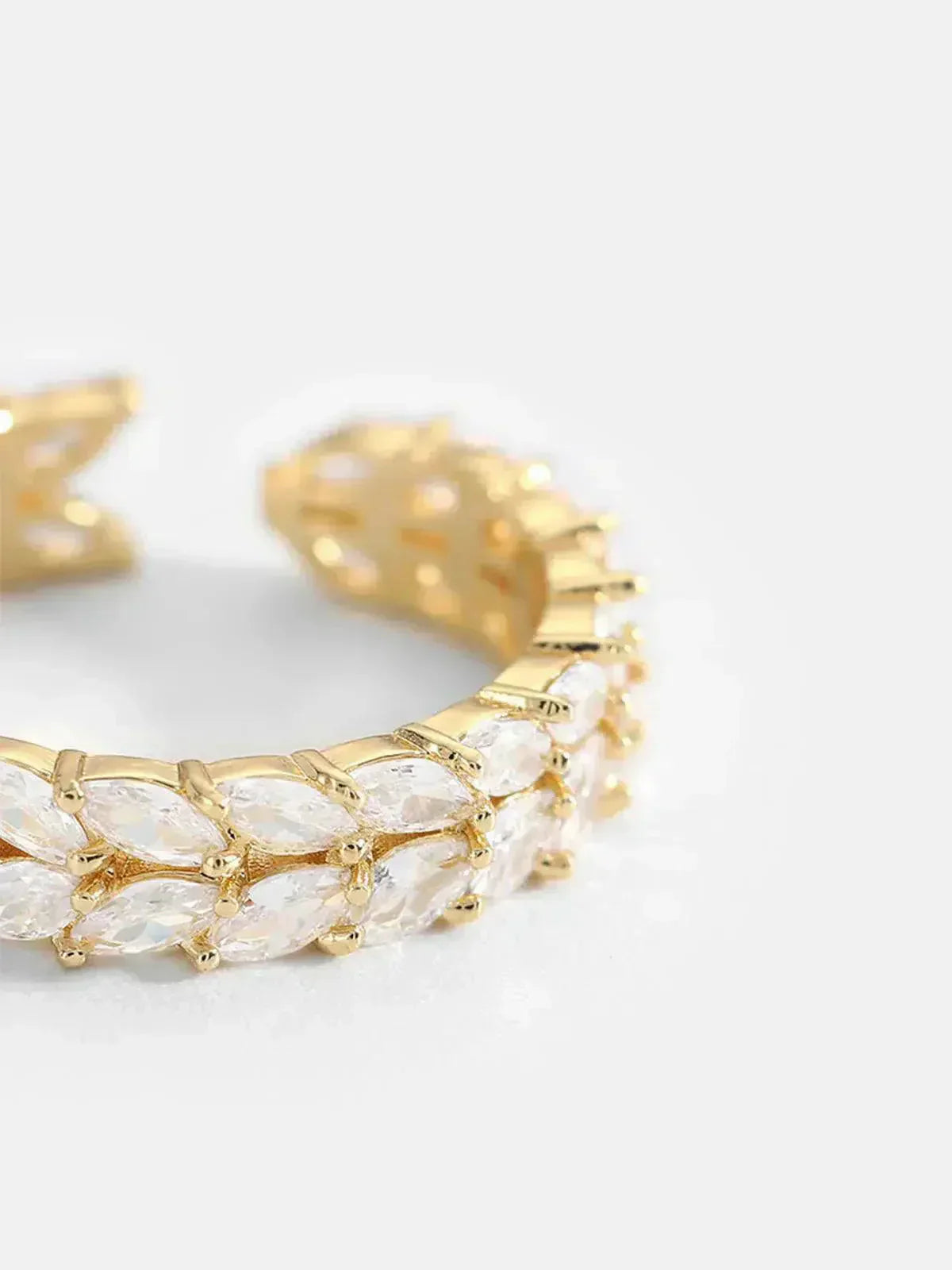 Verfijnde vergulde bladring - Werstelbaar open ontwerp