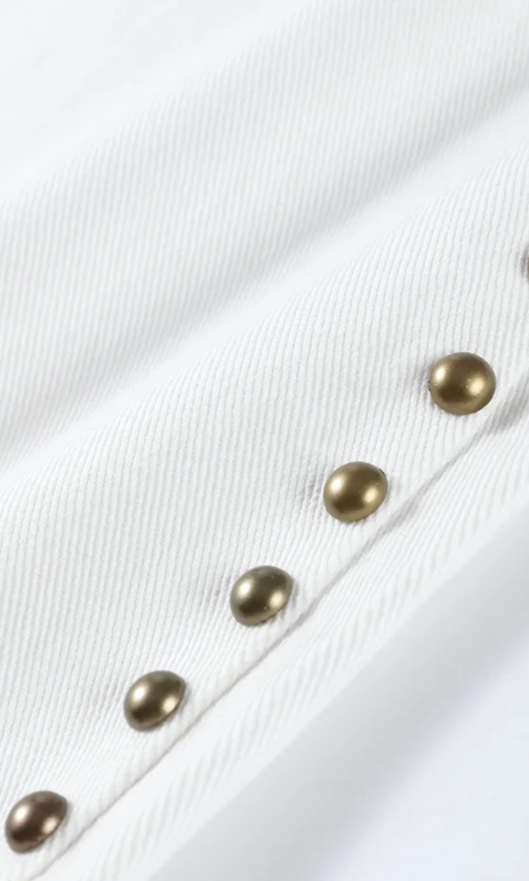 Valdenza – Goudkleurige studs – Rechte jeans