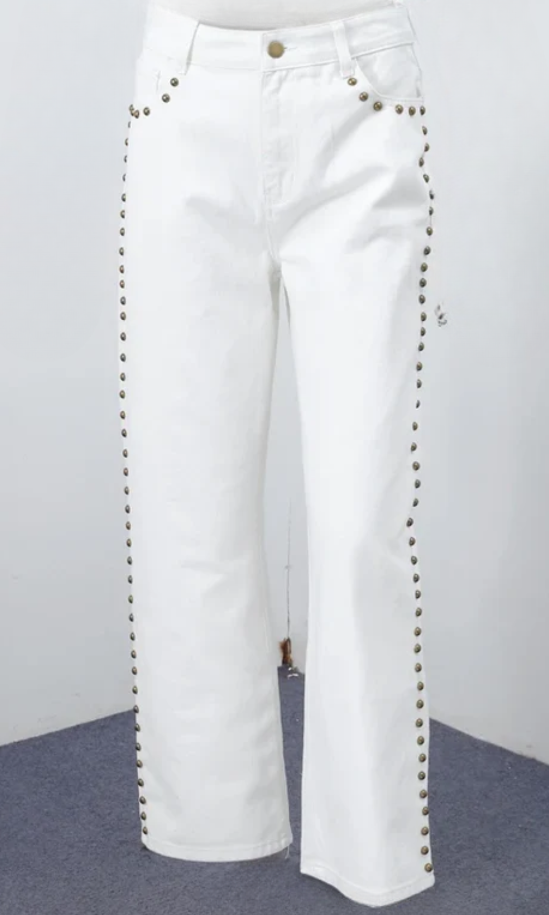 Valdenza – Goudkleurige studs – Rechte jeans