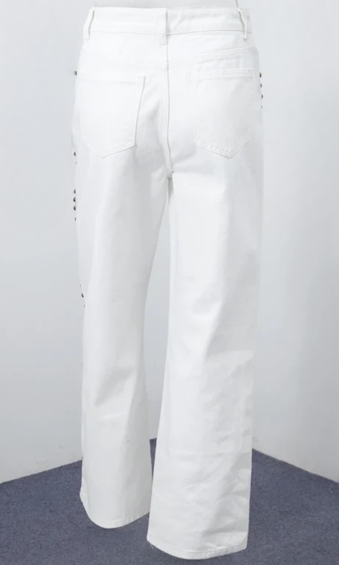 Valdenza – Goudkleurige studs – Rechte jeans