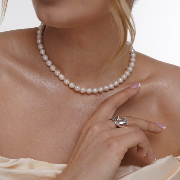 Elegante Zoetwaterparelketting - Parels met zilveren sluiting