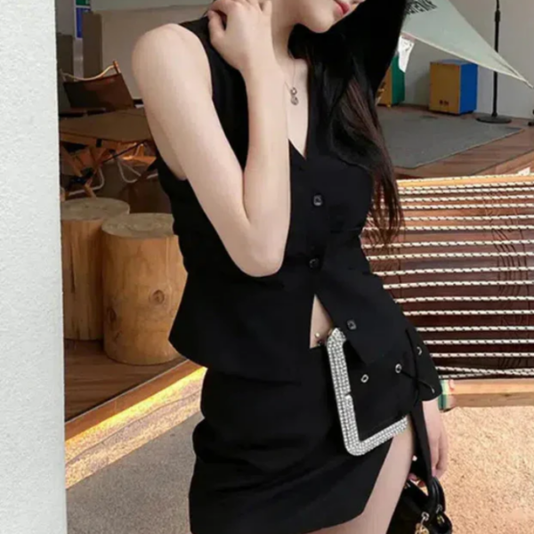 Zeno – Kristallen gesp detail – Minirok met split