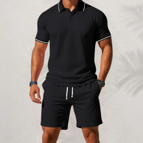 Set van poloshirt en shorts